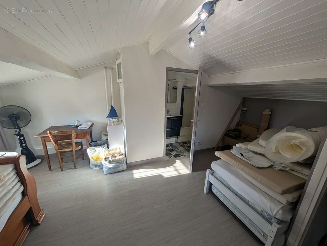 Maison à SIX-FOURS-LES-PLAGES