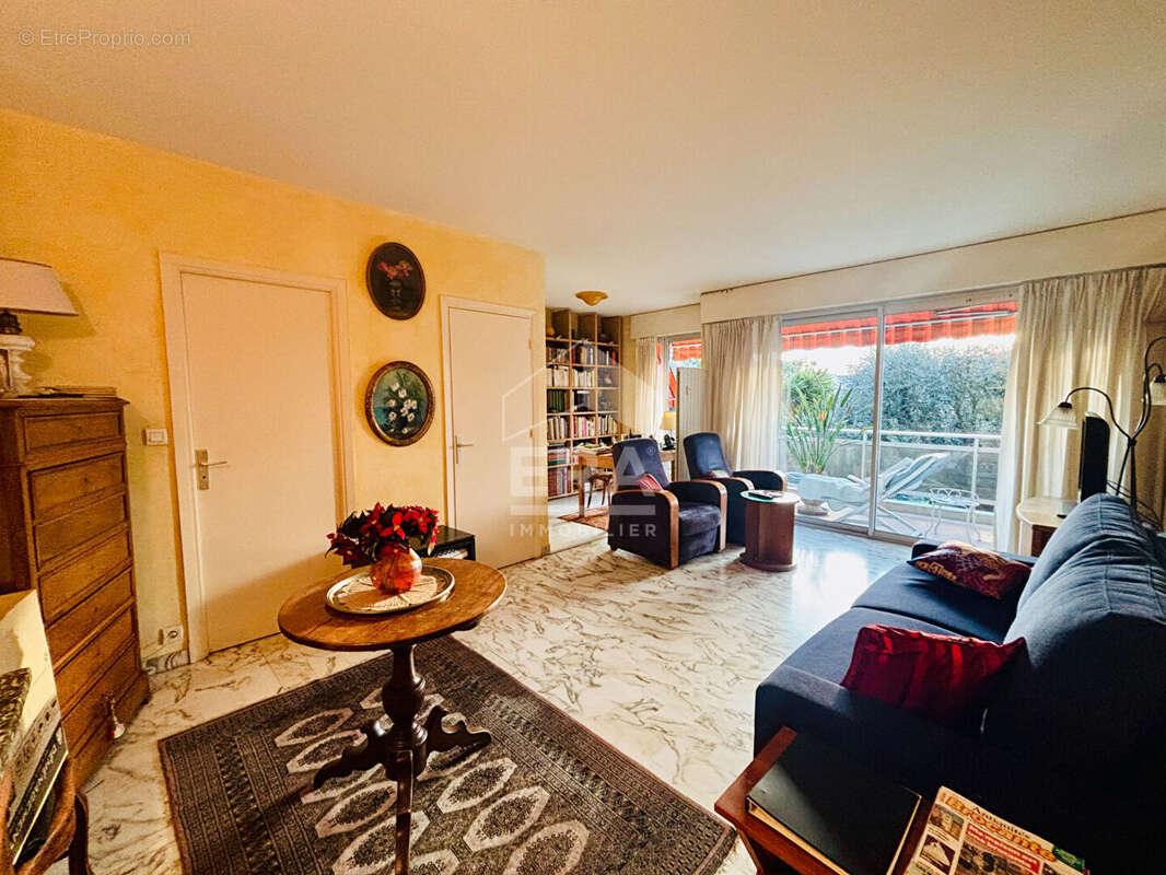 Appartement à CAGNES-SUR-MER