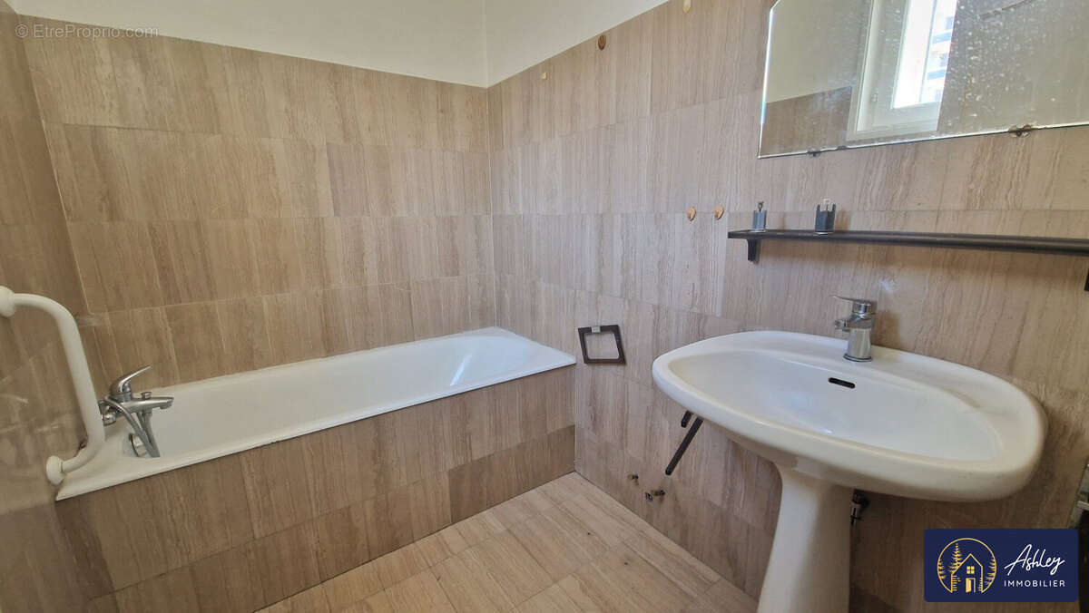 Appartement 59 m² à Aurillac  - photo 6