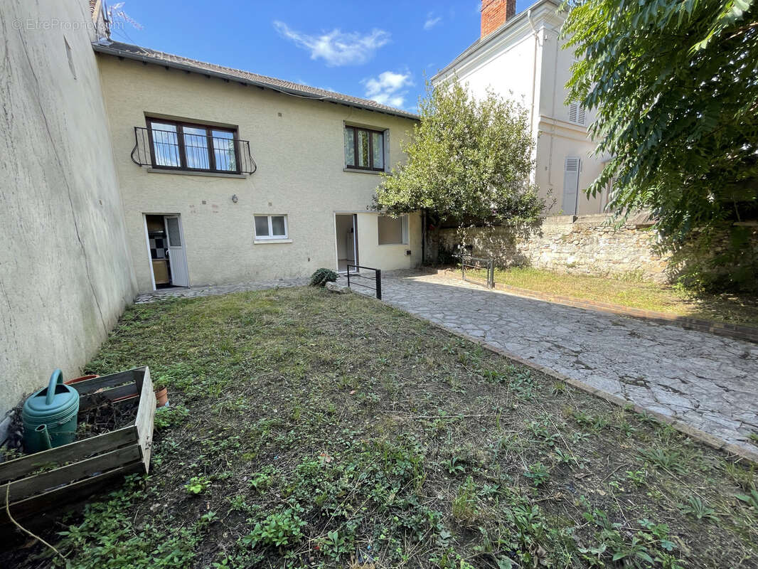 Appartement à LES MUREAUX