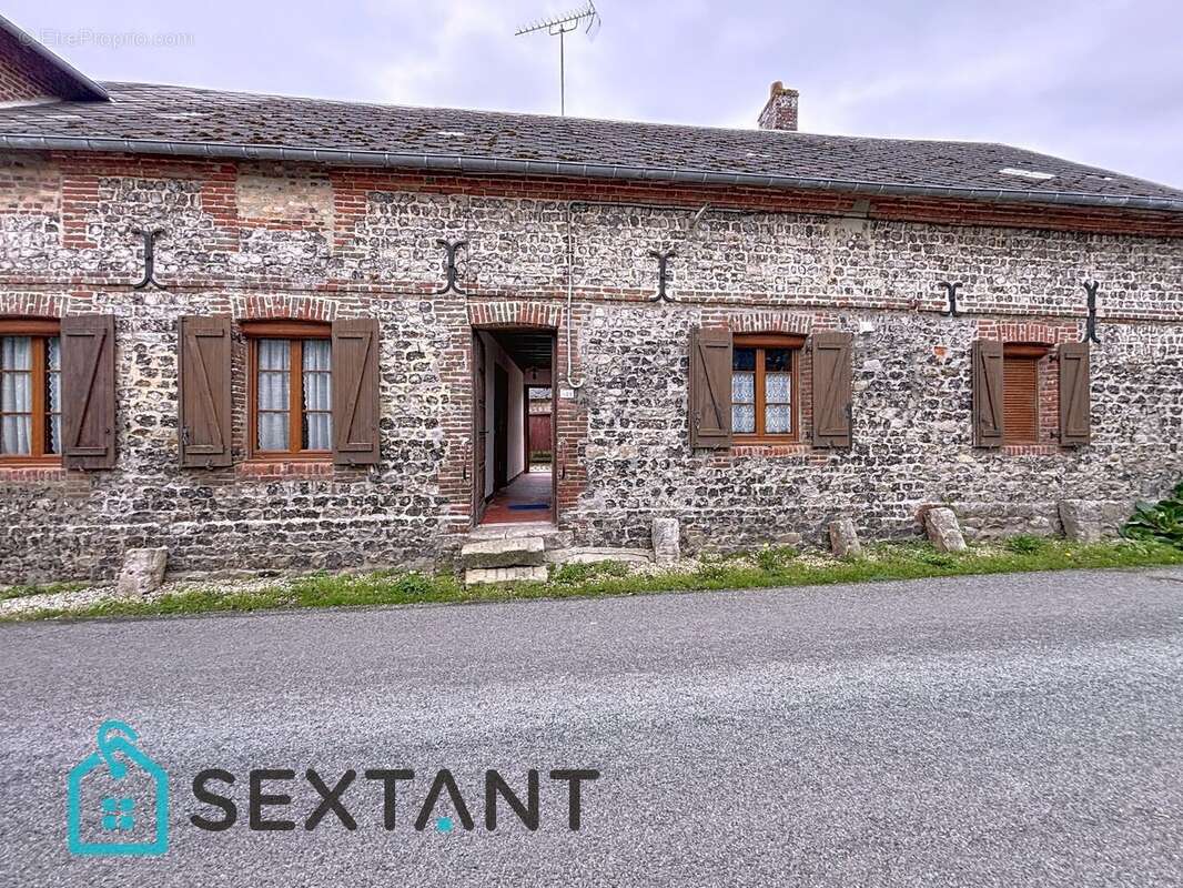 Maison à SOTTEVILLE-SUR-MER