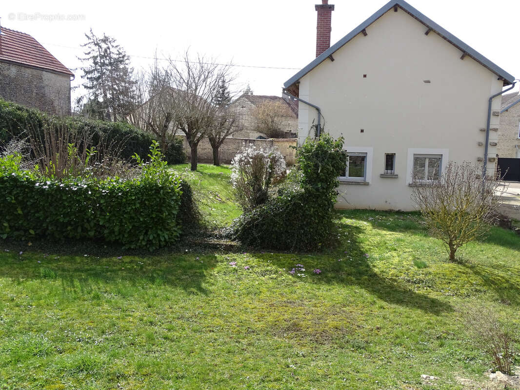 Maison à CHATILLON-SUR-SEINE