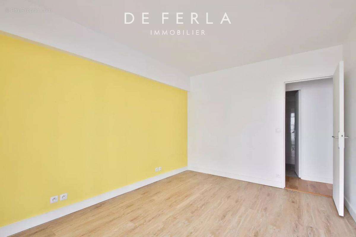 Appartement à PARIS-15E