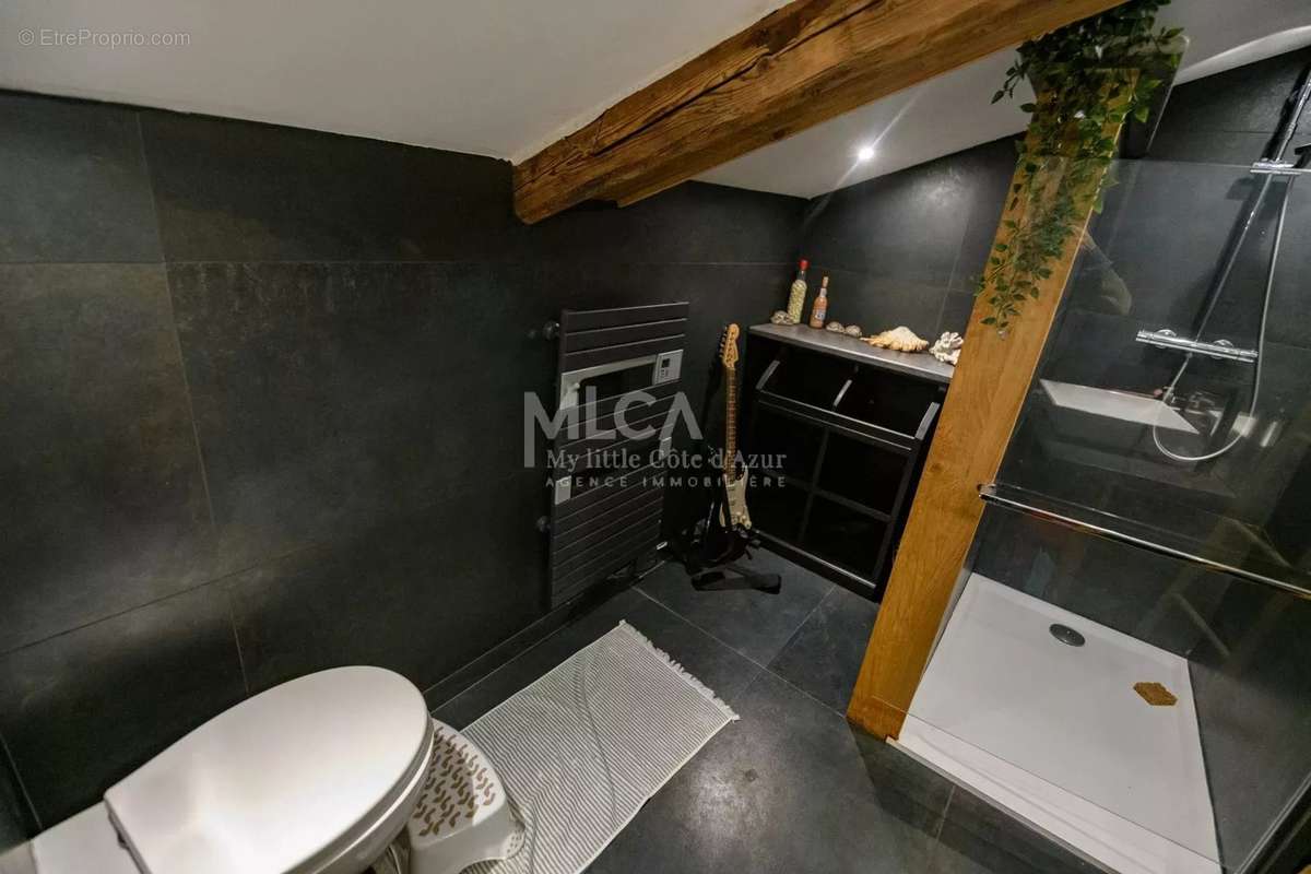 Appartement à SAINT-ETIENNE-DE-TINEE