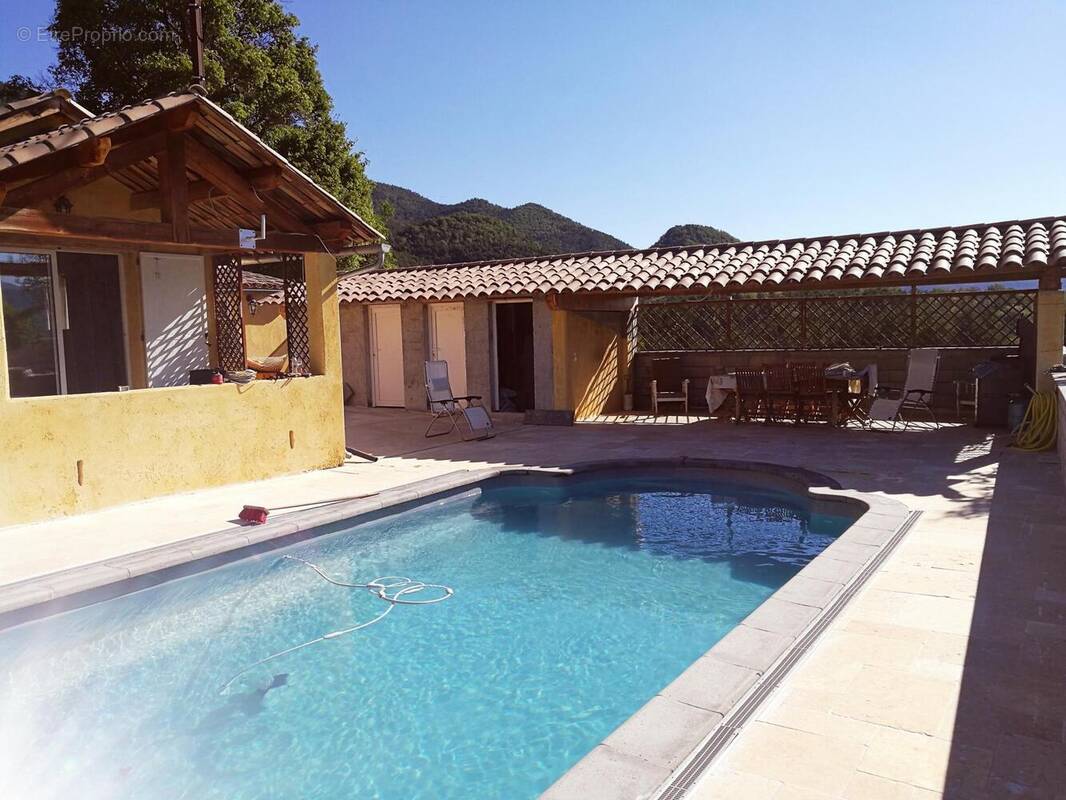 Photo 1 - Maison à SAINT-PIERRE