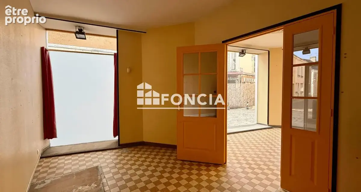 Local commercial + logement à rénover - photo 3