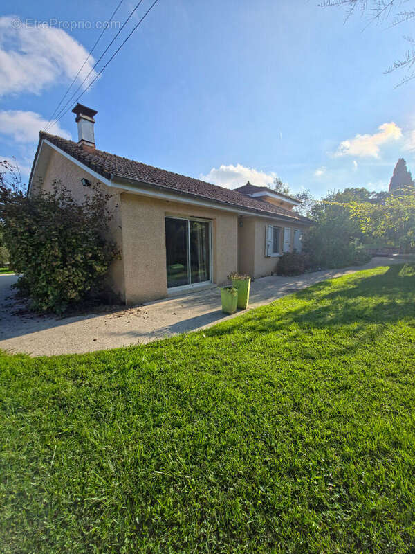 Maison à TREPT