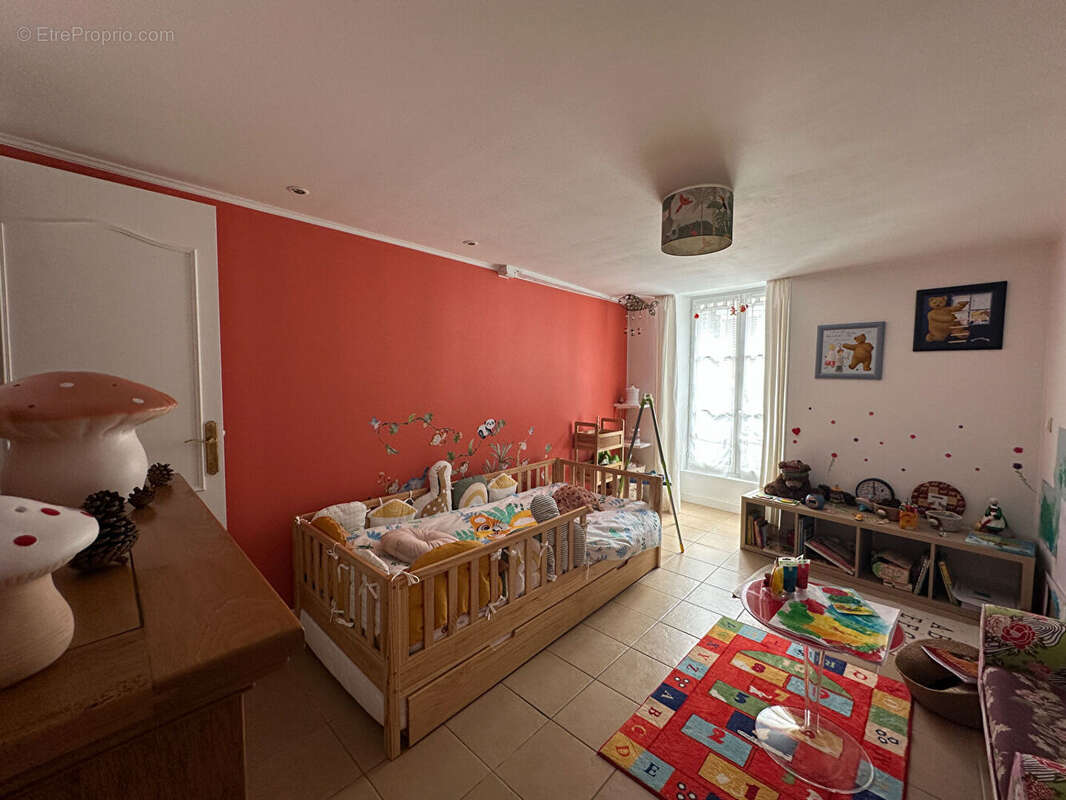 Maison à MILLY-LA-FORET