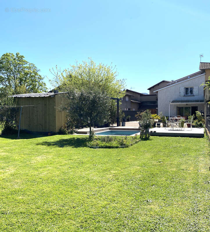 Maison entièrement rénovée avec piscine et studio indépendant - photo 11
