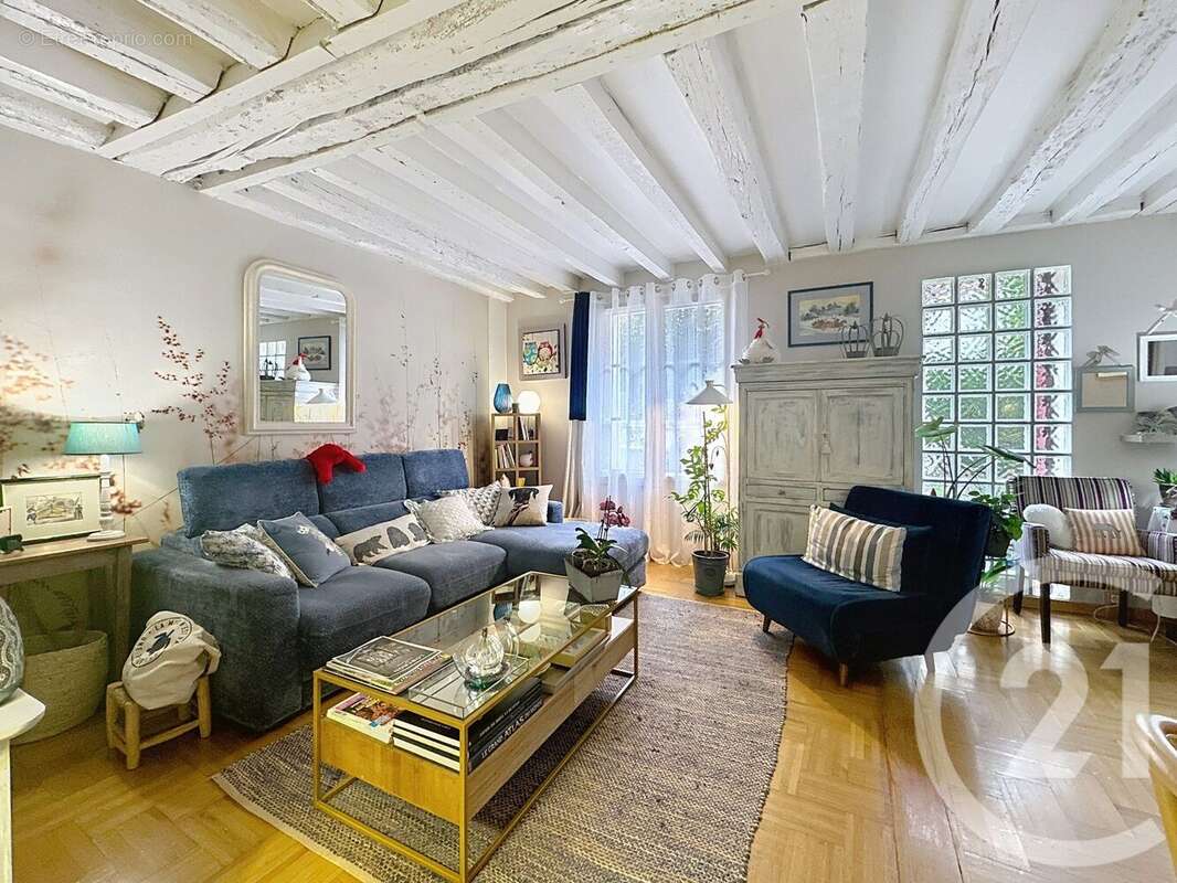 Maison à SAINT-MERY