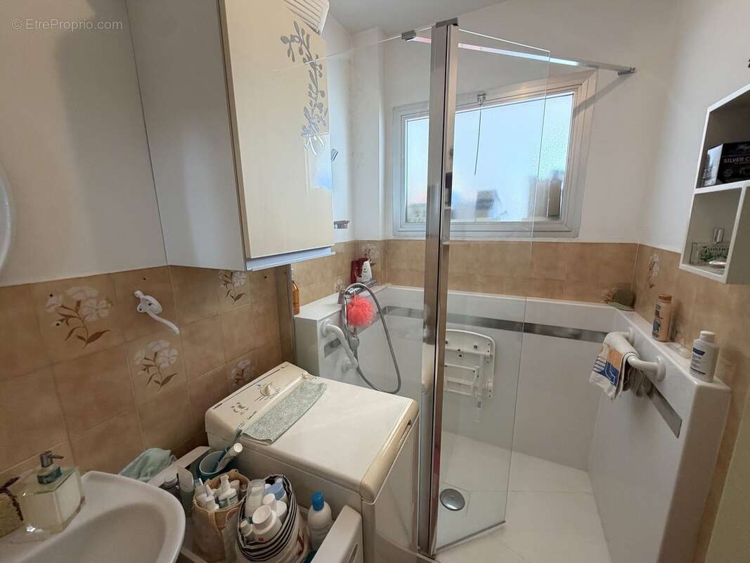Appartement 49 m² à Six-Fours-Les-Plages  - photo 5