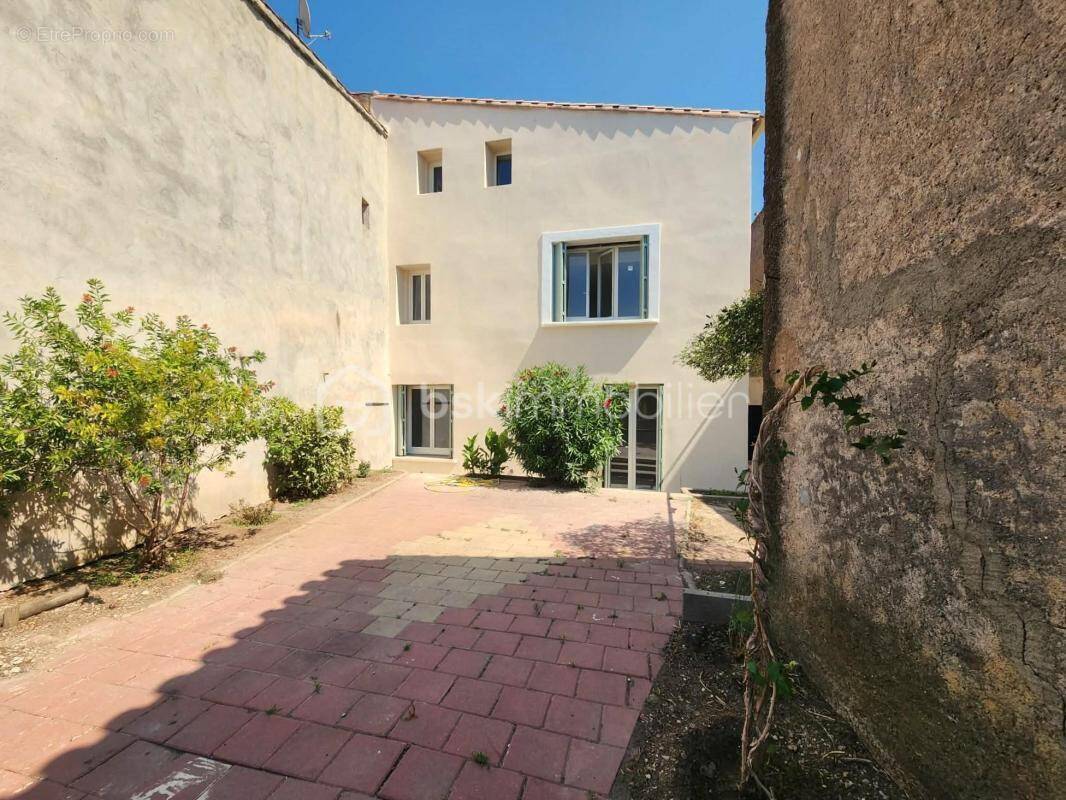 Maison à BESSAN