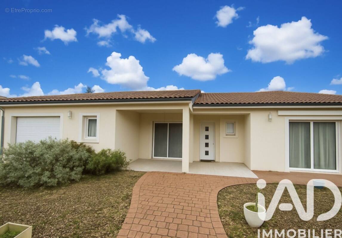 Photo 1 - Maison à POITIERS