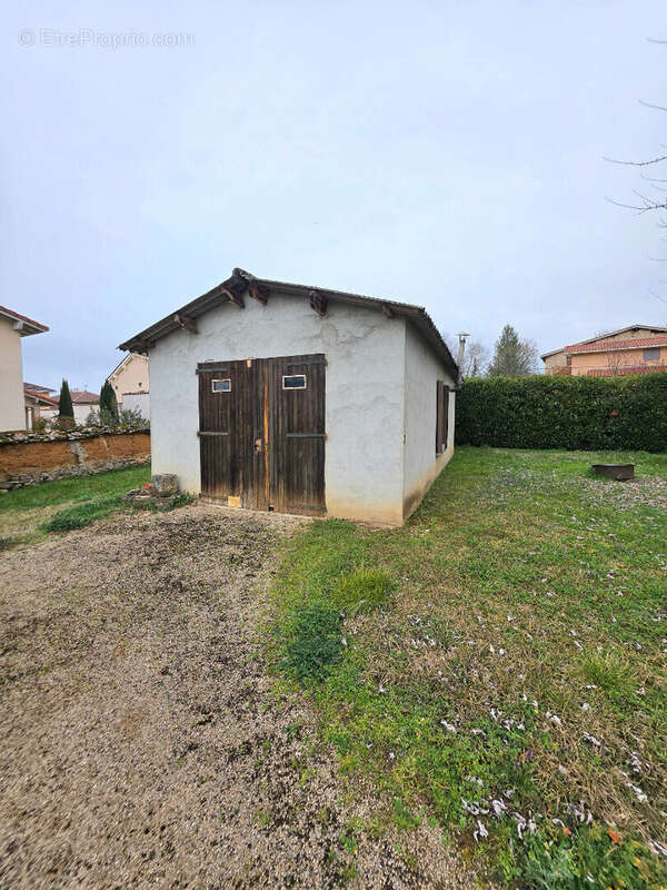 Maison à FRONTONAS