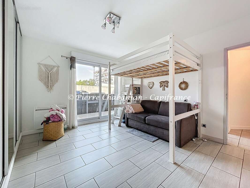 Loft - Duplex inversé (souplex) atypique à vendre - 5 pièces - 180 m² - proche douane commerces transports - COLLONGES SOUS SALE - photo 12