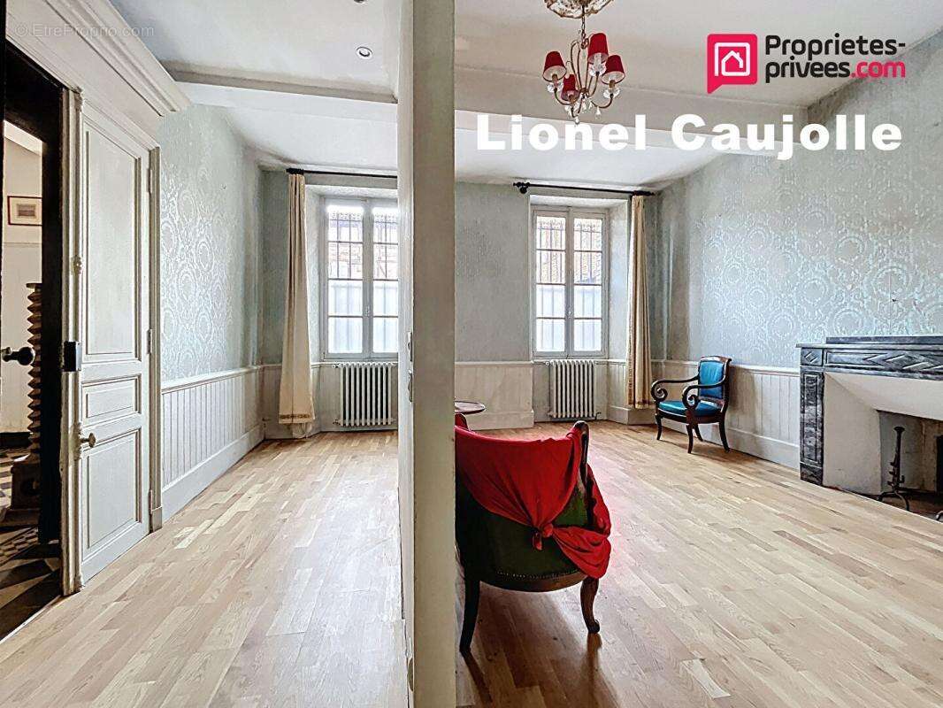 Maison à LISLE-SUR-TARN