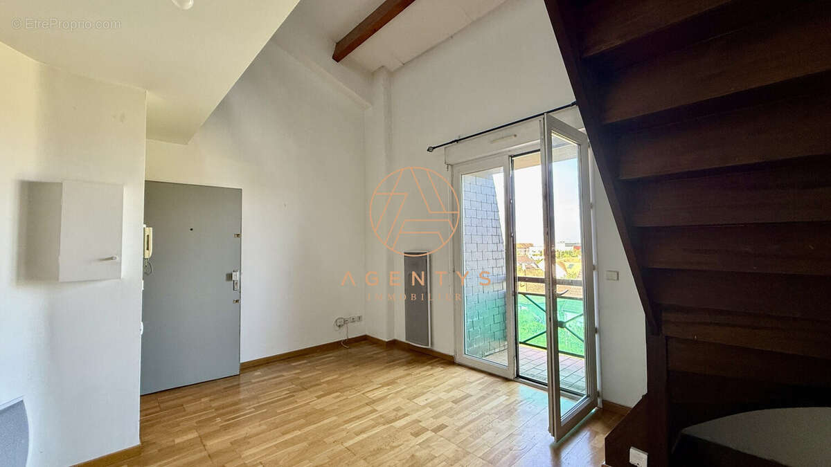 Appartement à PONTAULT-COMBAULT