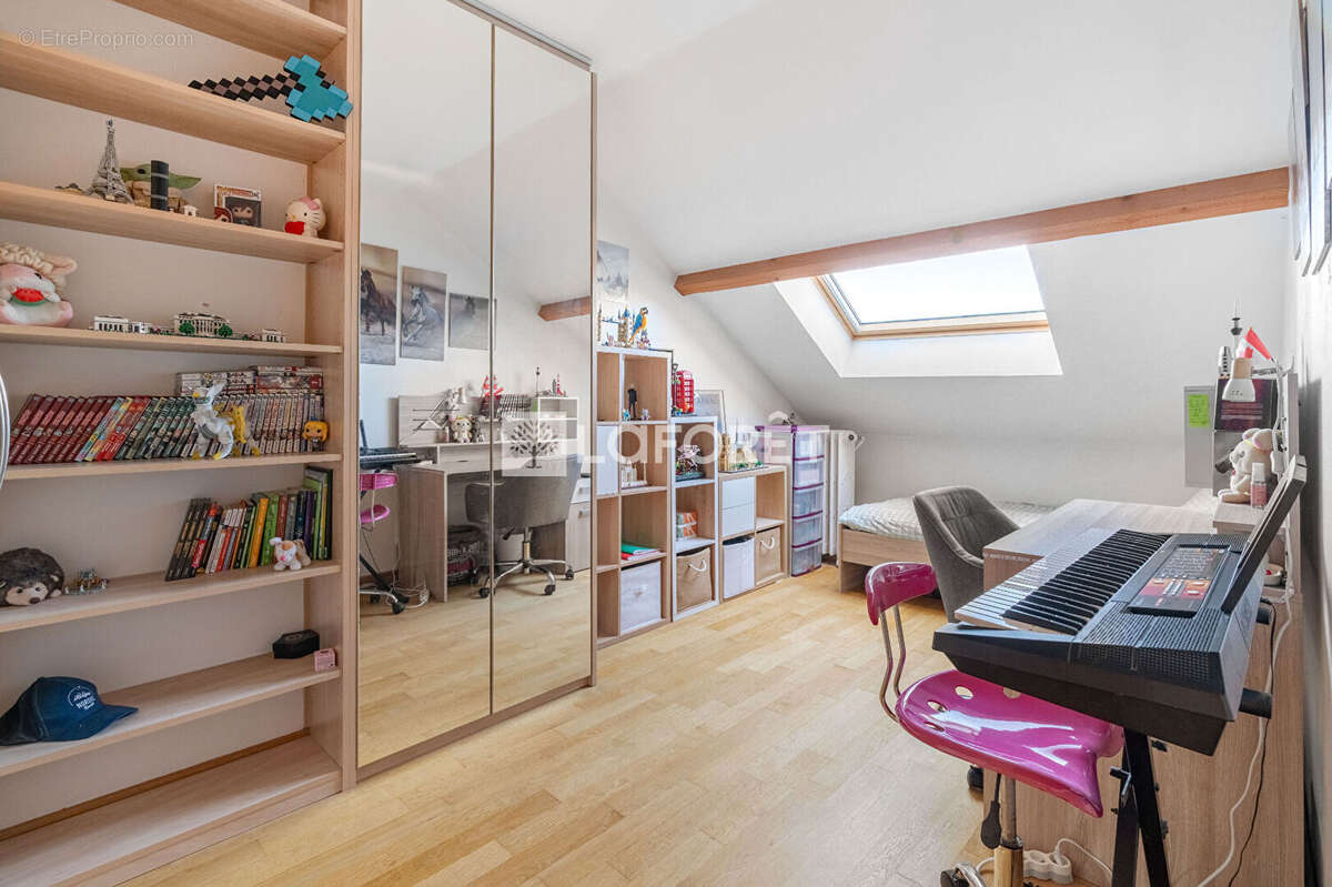 Maison à NANTERRE