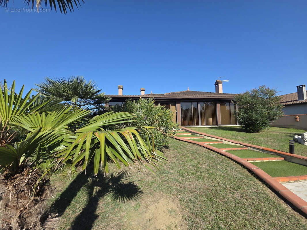 Maison à CASTELGINEST