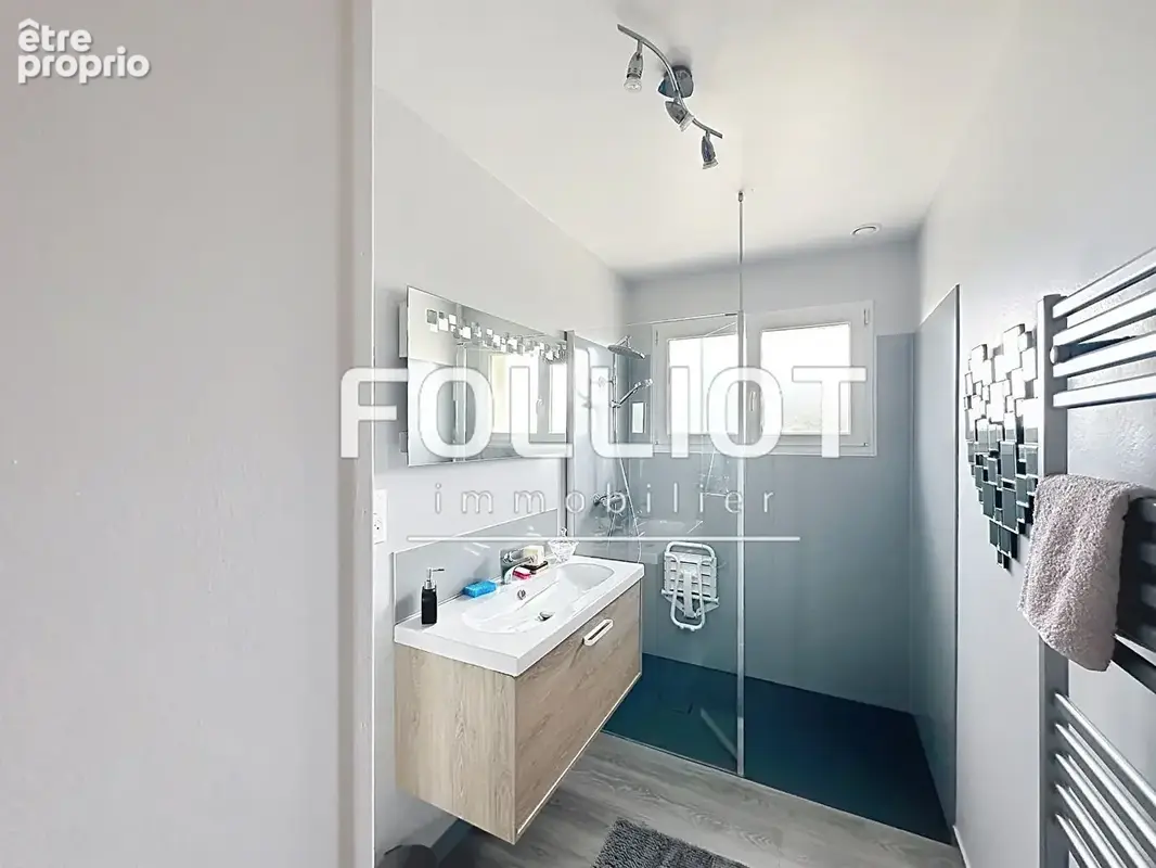 Maison agréable de 5 pièces à vendre à Saint Pair sur Mer - photo 8