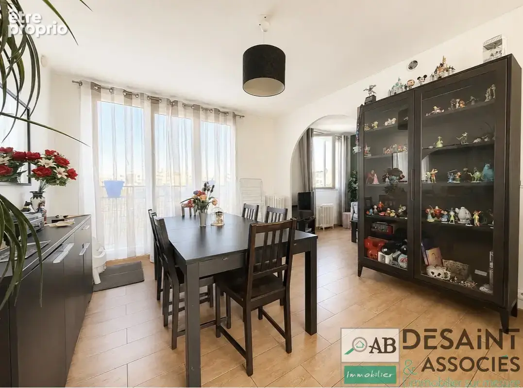 Appartement T3 à vendre proche écoles et commerces - photo 2