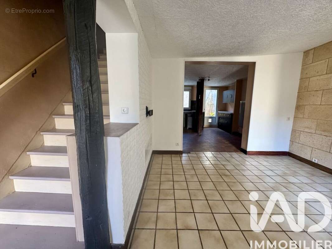 Photo 5 - Maison à JOUY-LE-CHATEL