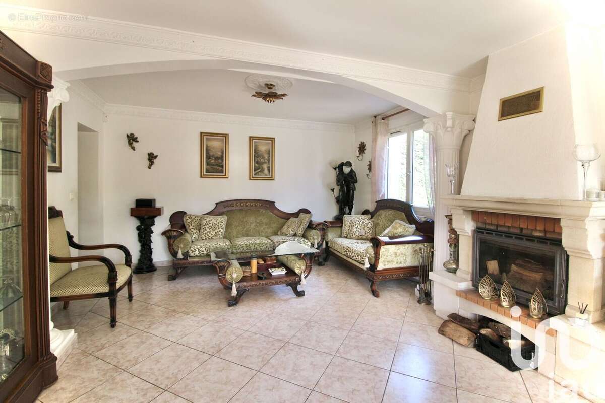 Photo 4 - Maison à CHATEAUNEUF-LE-ROUGE