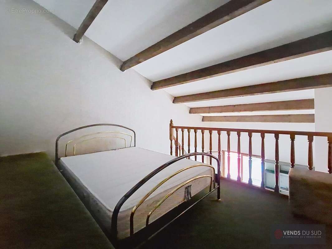 Appartement à LAMALOU-LES-BAINS