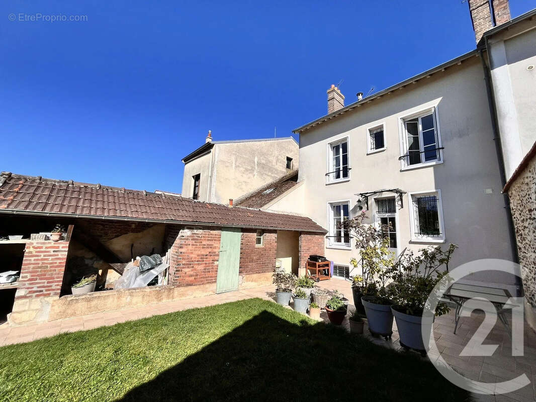 Maison à NANGIS