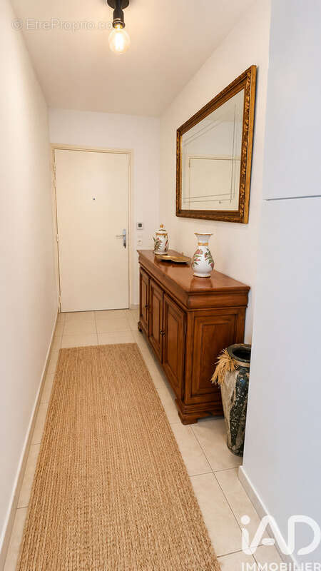 Photo 2 - Appartement à SAINTE-GENEVIEVE-DES-BOIS