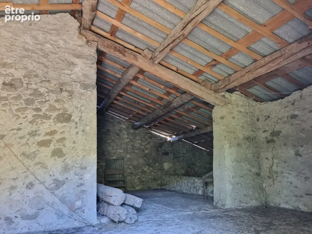 Maison ancienne à rénover sur 30 hectares environ - photo 26