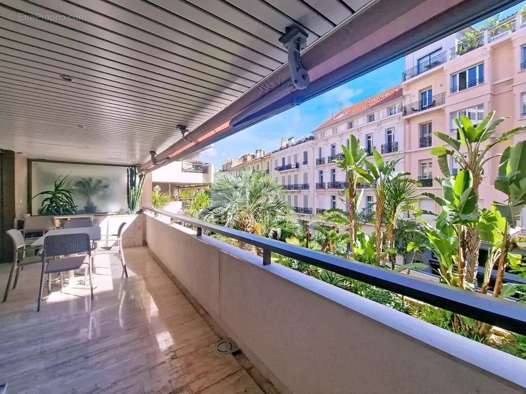 Appartement à CANNES