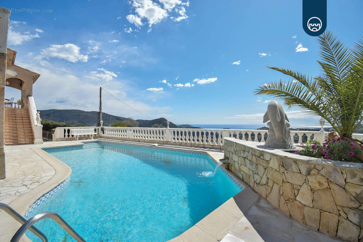 Maison à SAINT-ANDRE-DE-LA-ROCHE