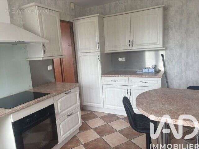 Maison 125 m² à Janville  - photo 6