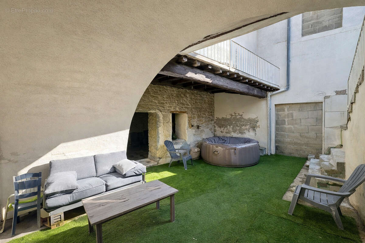 Maison à AIGUES-VIVES