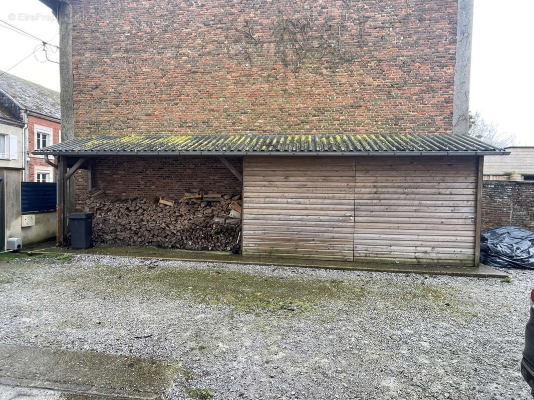 Maison à MAUBERT-FONTAINE