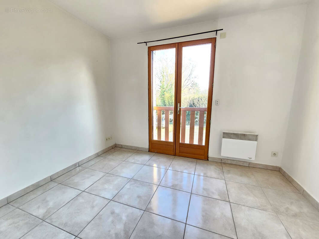 Appartement à BOISSY-SOUS-SAINT-YON