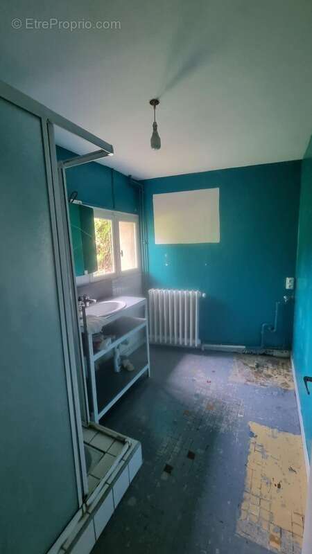 Maison à LA CHAPELLE-AUX-CHASSES