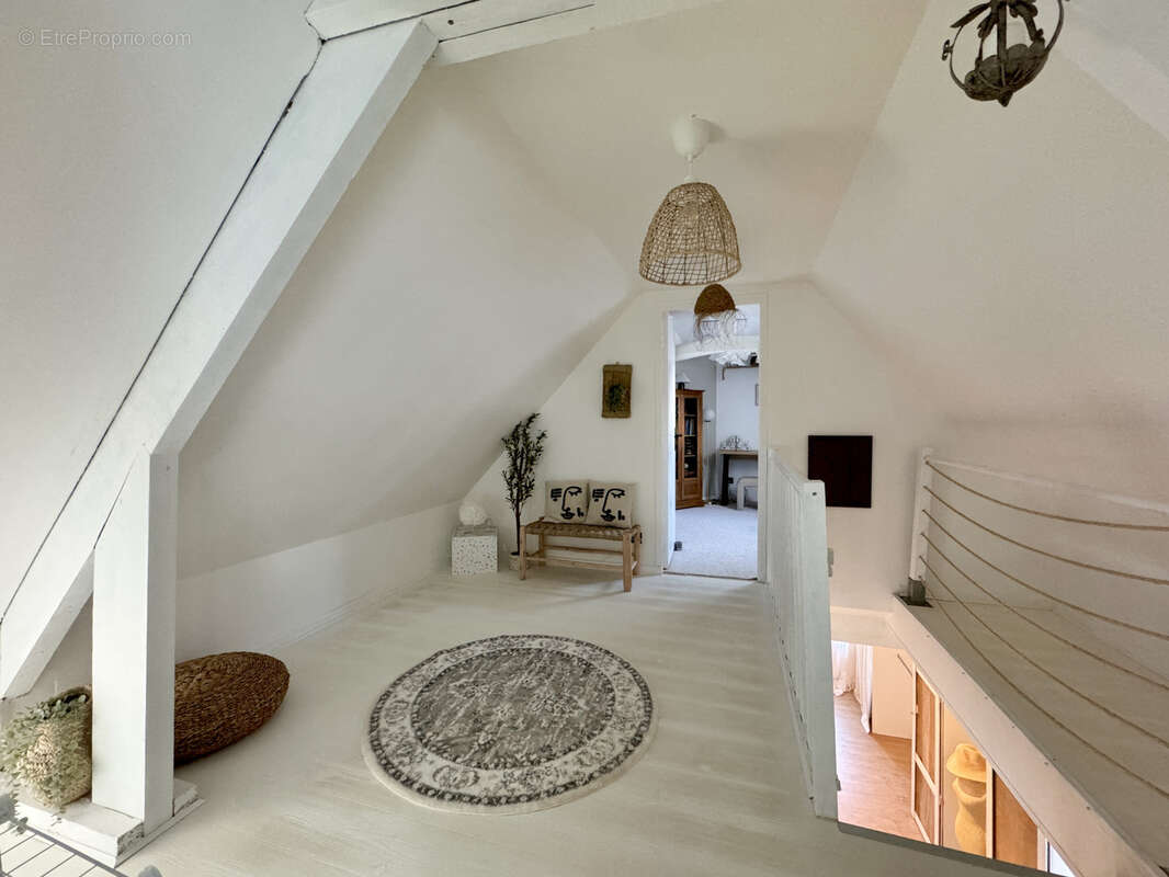 Maison à FONTAINE-HENRY