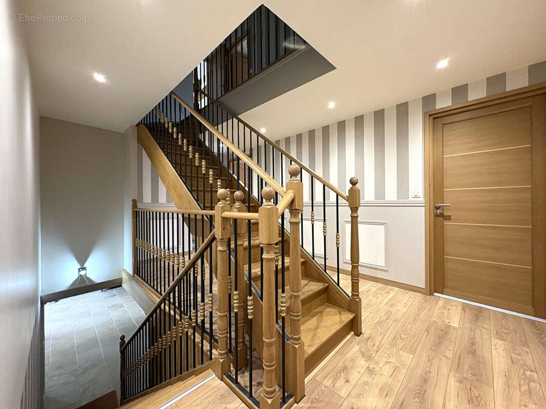 Maison à CHARLEVILLE-MEZIERES