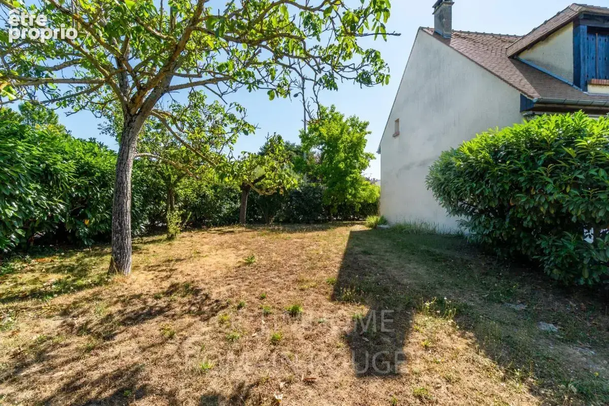 MONTESSON VILLAGE - Maison 9 Pièces + Sous-sol - photo 20