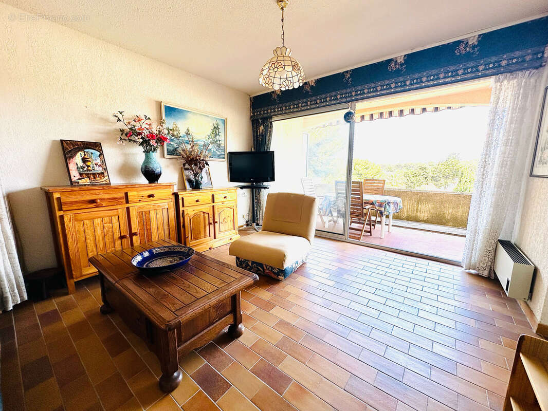 Appartement à SIX-FOURS-LES-PLAGES