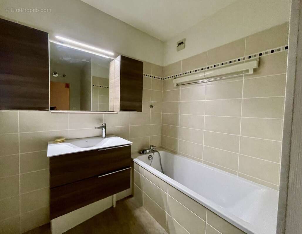 Appartement à SAINT-APOLLINAIRE