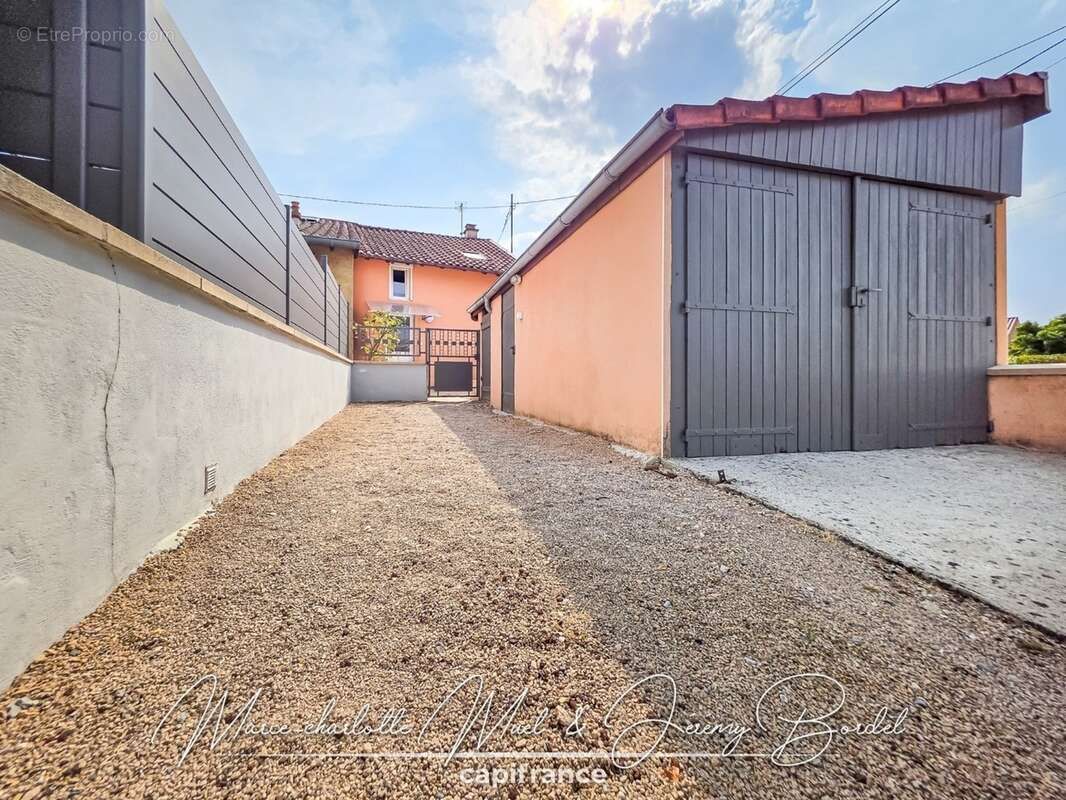 Maison 2 chambres avec garage et cave - photo 20