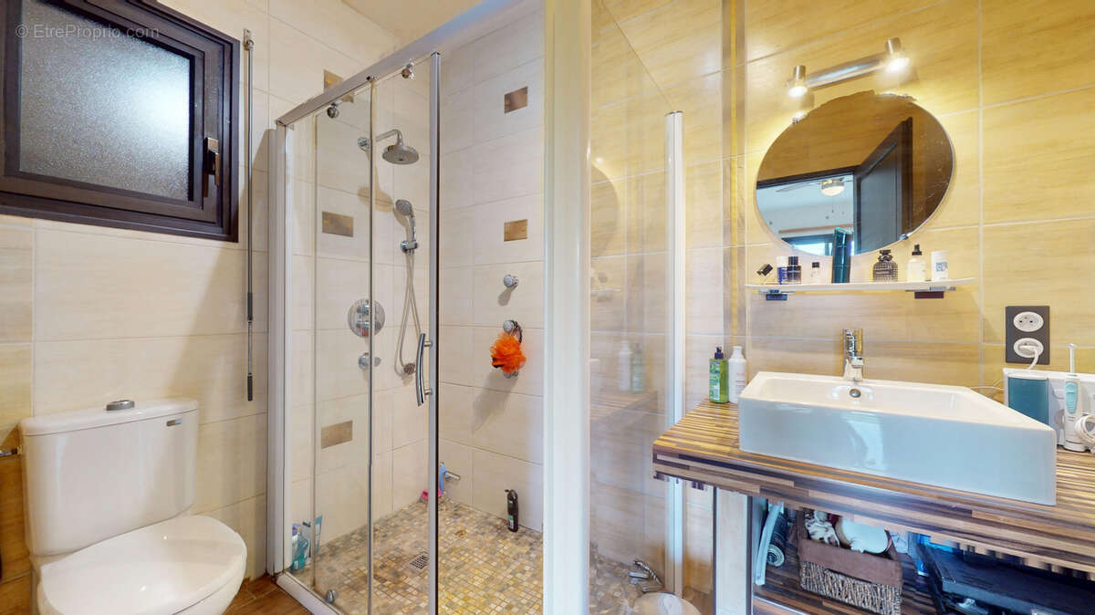 Maison à LA TOUR-DU-CRIEU