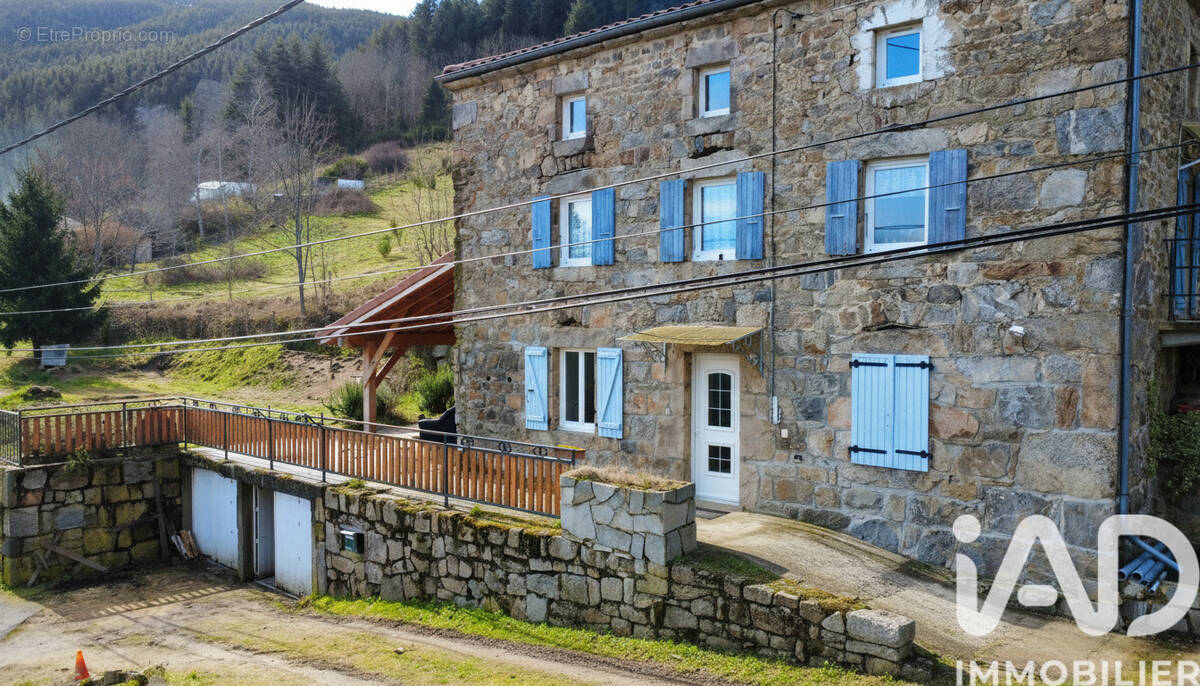 Photo 1 - Maison à SAINT-JULIEN-VOCANCE