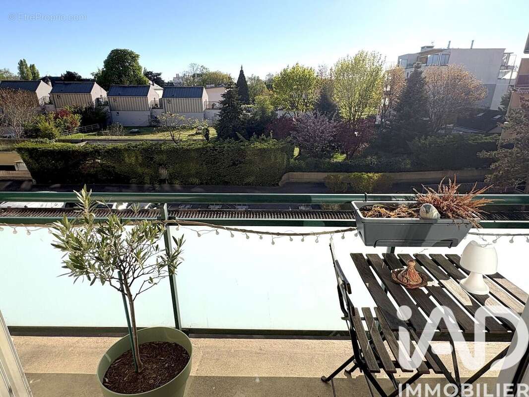 Photo 5 - Appartement à LIVRY-GARGAN