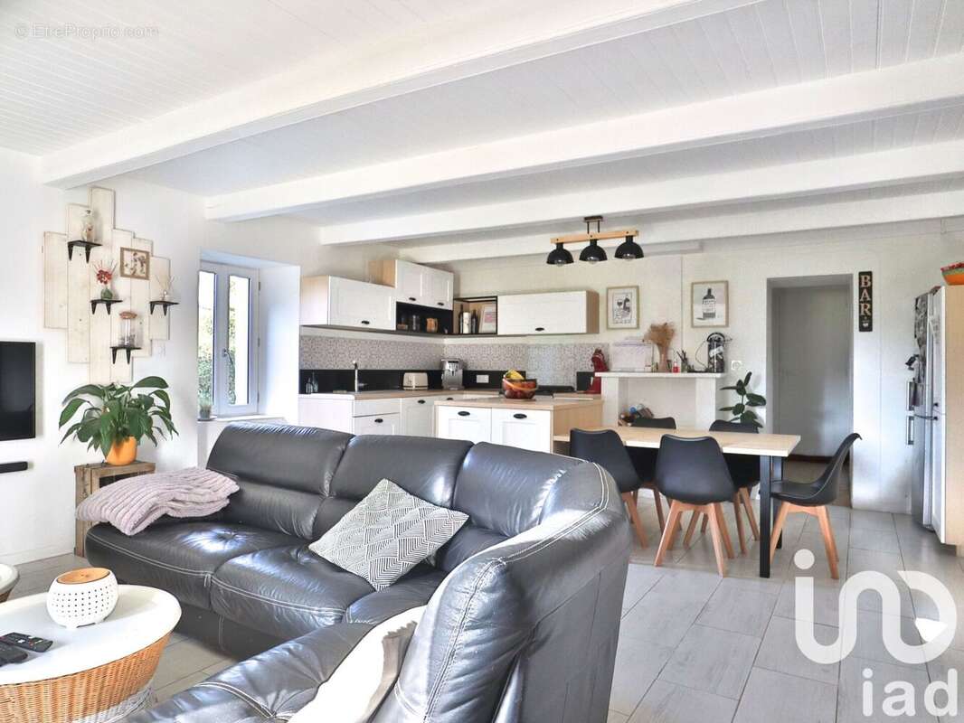 Photo 3 - Maison à SAINT-MALO-DE-GUERSAC