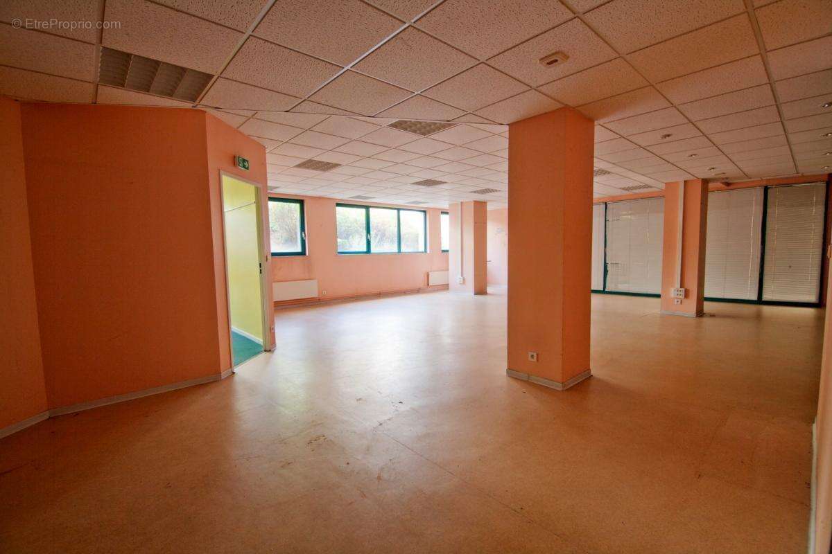 Bureaux - 311 m² - Vitry-le-François (51) - photo 4