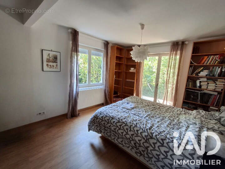 Maison 238 m² à Saint-Avertin  - photo 7